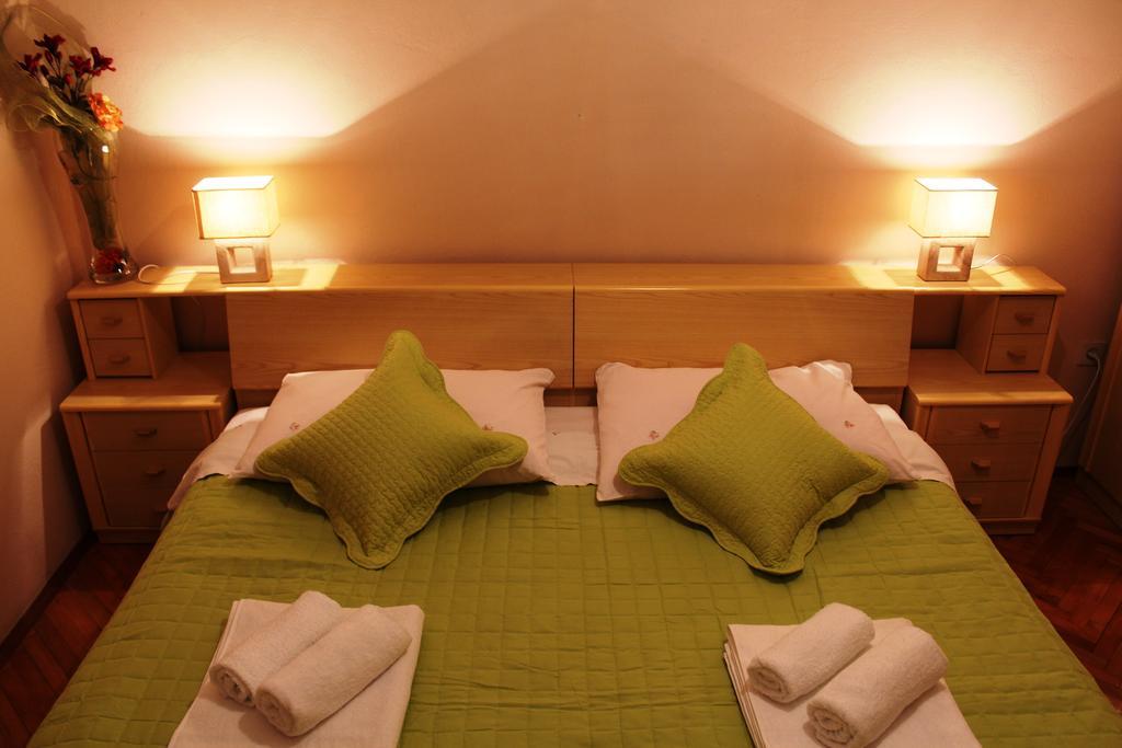 Apartments Stari Sibenik Grebaštica Стая снимка