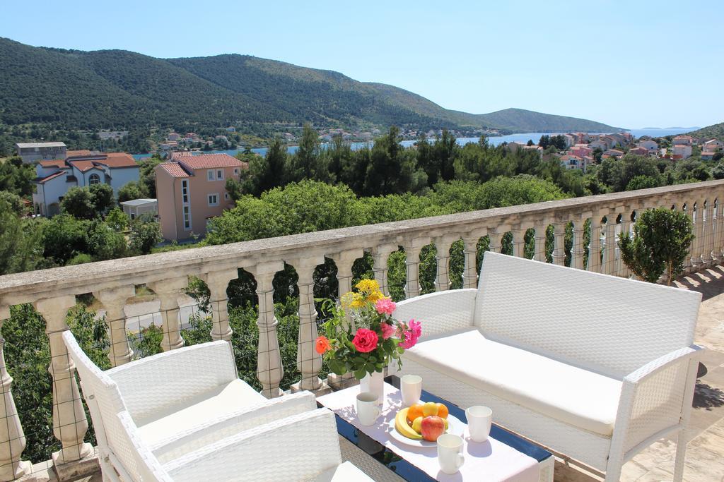 Apartments Stari Sibenik Grebaštica Стая снимка